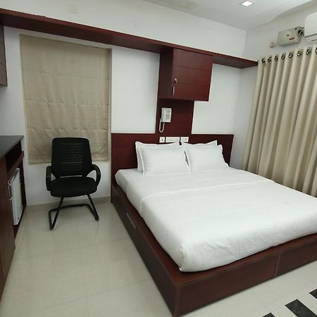 Hotel Omnest Kochi Exterior foto